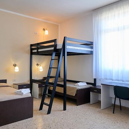 Solee, Family Holidays & Hostelling Cesenatico Exterior photo