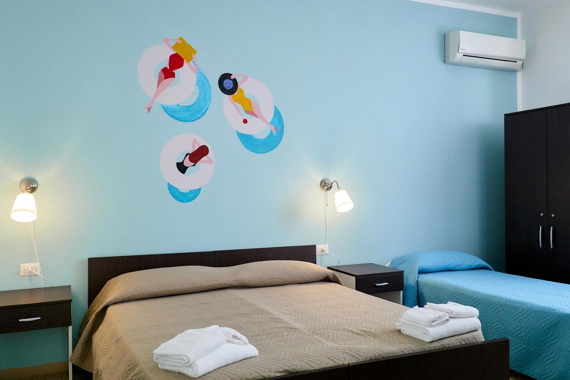 Solee, Family Holidays & Hostelling Cesenatico Exterior photo